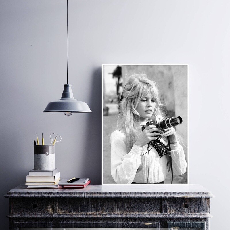 Girl-with-Camera-Black-and-White-Model-Fashion-Decorative-Painting-Posters-Bedroom-Hanging-Painting-Canvas-Painting-2.jpg