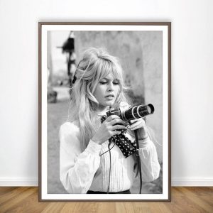 Girl with Camera Black and White Model Fashion Decorative Painting Posters Bedroom Hanging Painting Canvas Painting Poster