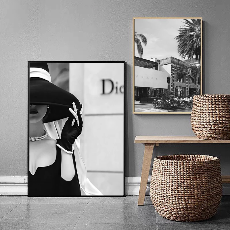 Black-White-Fashion-Sexy-Woman-Naked-Poster-Luxury-Decorative-Paintings-Canvas-Wall-Art-Pictures-Modern-Home-4.webp